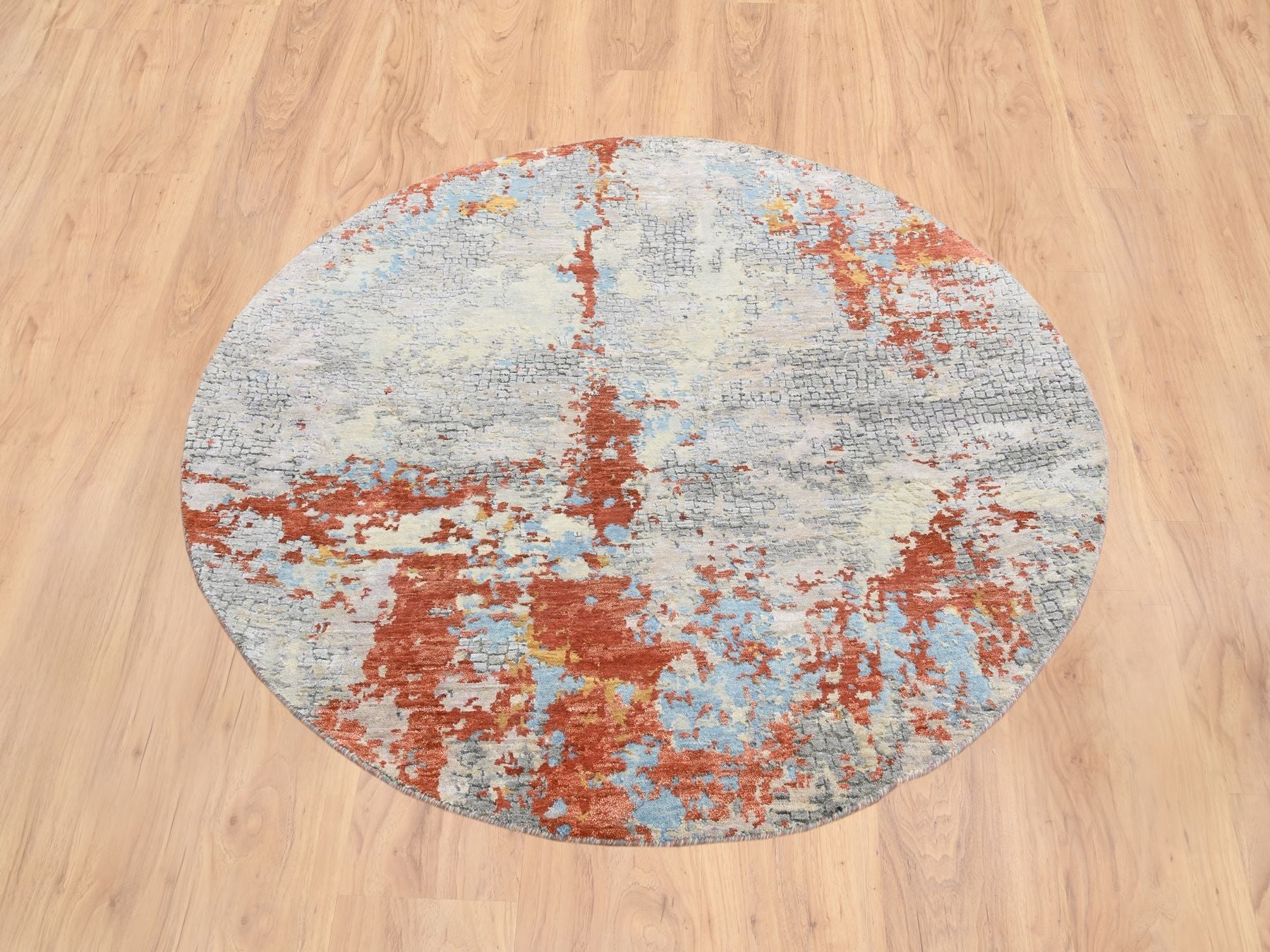 Modern / Contemporary hand-knotted wool/silk rug in Orange, 5'10" x 5'10" — SKU O064487 (view 2)