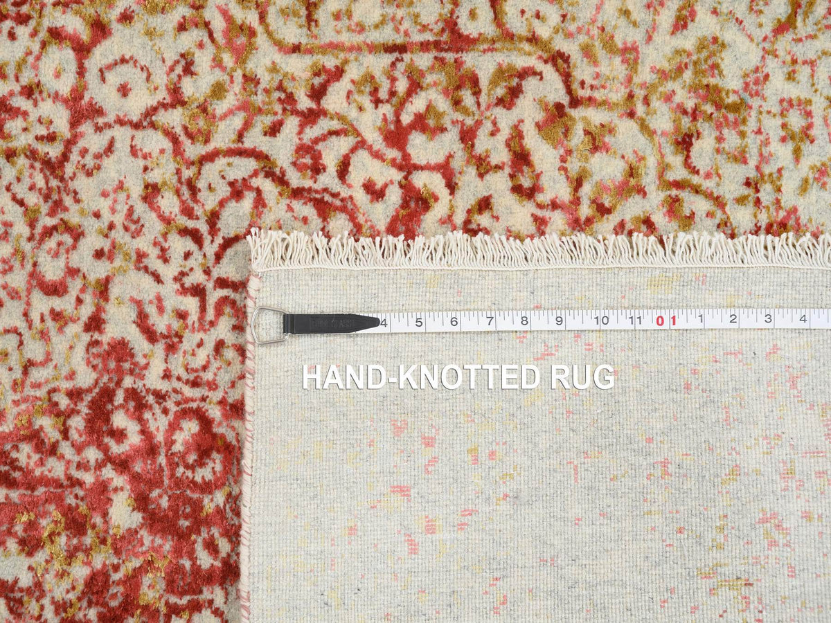 Modern / Contemporary hand-knotted wool/silk rug in Pink, 4'2" x 6' — SKU O064561 (view 8)