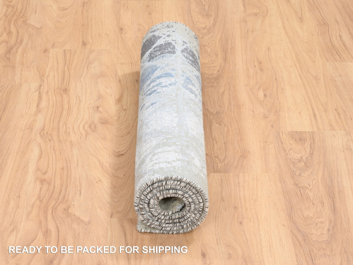 Modern / Contemporary hand-knotted wool/silk rug in Gray, 2'8" x 5'10" — SKU O064562 (view 6)