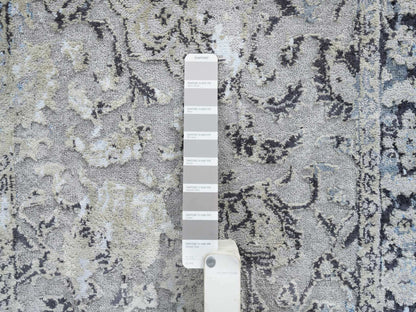 Kashan Transitional hand-knotted wool/silk runner in Gray, 2'6" x 6'1" — SKU O064609 (view 4)
