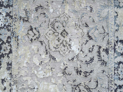 Kashan Transitional hand-knotted wool/silk runner in Gray, 2'6" x 6'1" — SKU O064609 (view 5)