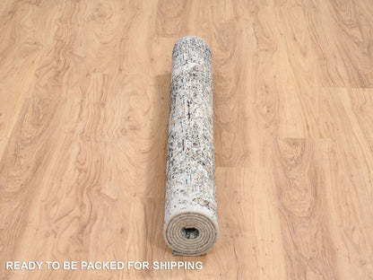 Brown 4'1" x 6'0" Transitional Hand knotted Wool/Silk Rug - Sku: O064679
