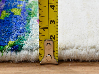 Modern / Contemporary hand-knotted wool/silk rug in Multicolored, 3' x 5' — SKU O064680 (view 7)