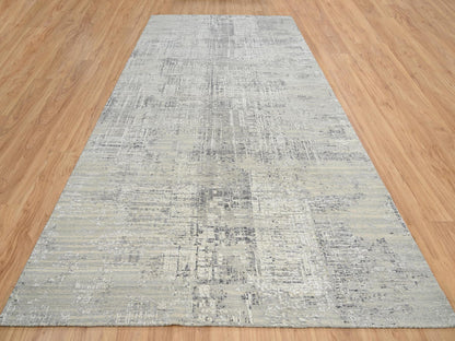 Modern / Contemporary hand-knotted wool runner in Gray, 8'1" x 16' — SKU O064689 (view 2)