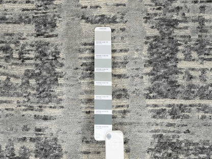 Modern / Contemporary hand-knotted wool runner in Gray, 6'2" x 12' — SKU O064691 (view 7)