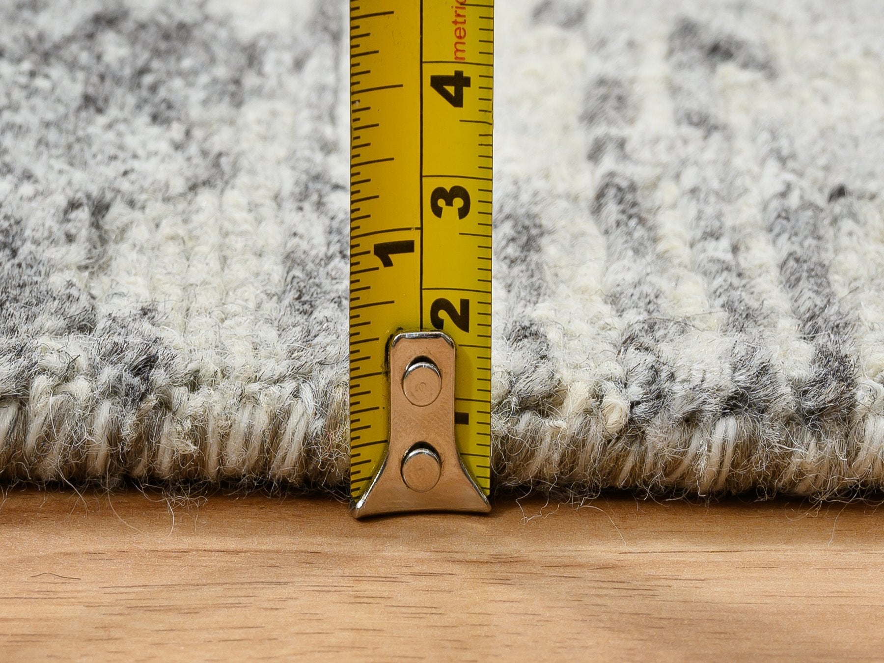 Modern / Contemporary hand-knotted wool runner in Gray, 2'7" x 23'8" — SKU O064696 (view 7)