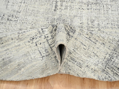 Modern / Contemporary hand-knotted wool rug in Gray, 7'10" x 7'10" — SKU O064700 (view 6)