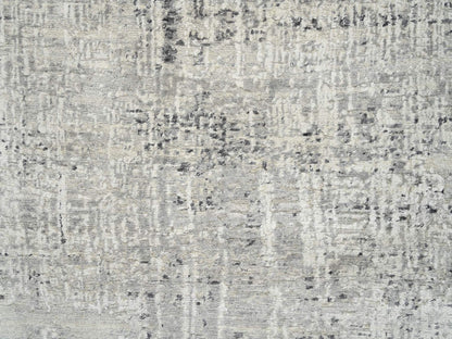 Modern / Contemporary hand-knotted wool rug in Gray, 7'10" x 7'10" — SKU O064700 (view 9)