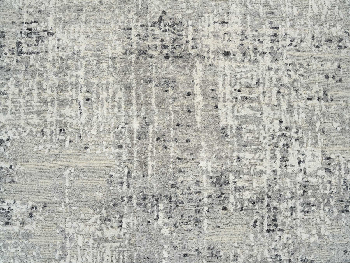 Modern / Contemporary hand-knotted wool rug in Gray, 6' x 6' — SKU O064701 (view 5)