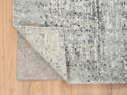 Modern / Contemporary hand-knotted wool runner in Gray, 2'7" x 6' — SKU O064705 (view 3)