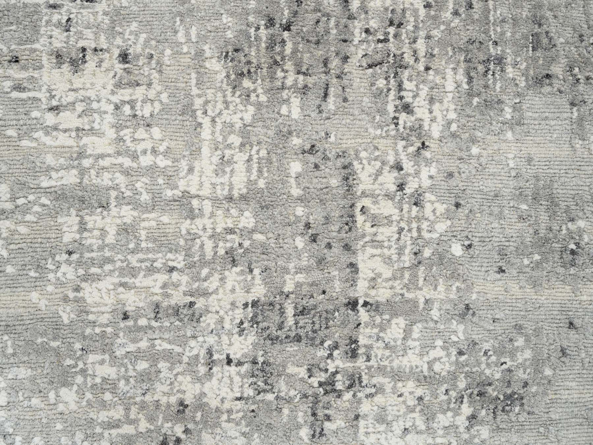 Modern / Contemporary hand-knotted wool runner in Gray, 2'7" x 6' — SKU O064705 (view 5)