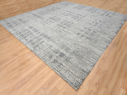Modern / Contemporary hand-knotted wool rug in Gray, 13'7" x 14' — SKU O064710 (view 3)