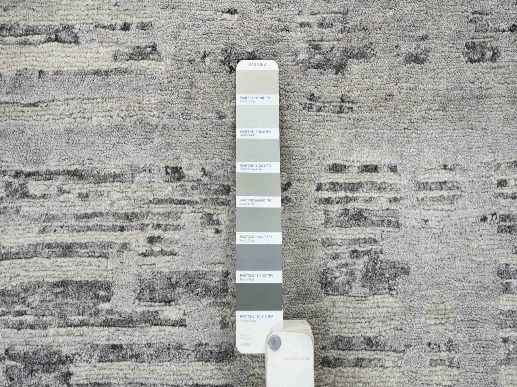 Modern / Contemporary hand-knotted wool rug in Gray, 13'7" x 14' — SKU O064710 (view 7)
