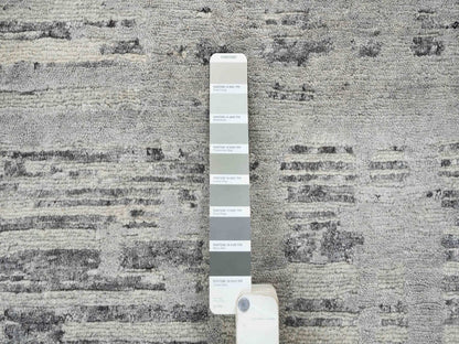 Modern / Contemporary hand-knotted wool rug in Gray, 13'7" x 14' — SKU O064710 (view 7)