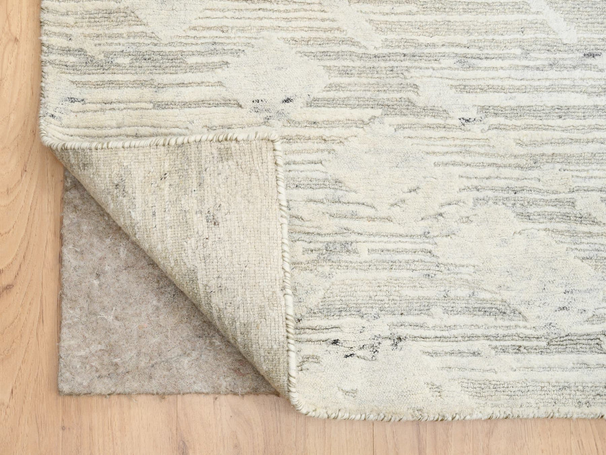 Modern / Contemporary hand-knotted wool rug in Gray, 14' x 19'9" — SKU O064712 (view 4)