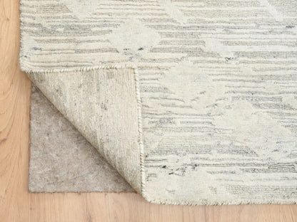 Modern / Contemporary hand-knotted wool rug in Gray, 14' x 19'9" — SKU O064712 (view 4)