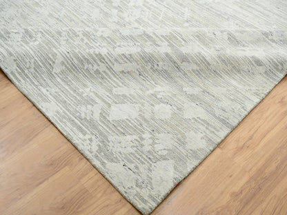 Modern / Contemporary hand-knotted wool rug in Gray, 14' x 19'9" — SKU O064712 (view 6)