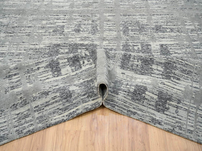 Modern / Contemporary hand-knotted wool rug in Gray, 13'10" x 20'2" — SKU O064715 (view 5)