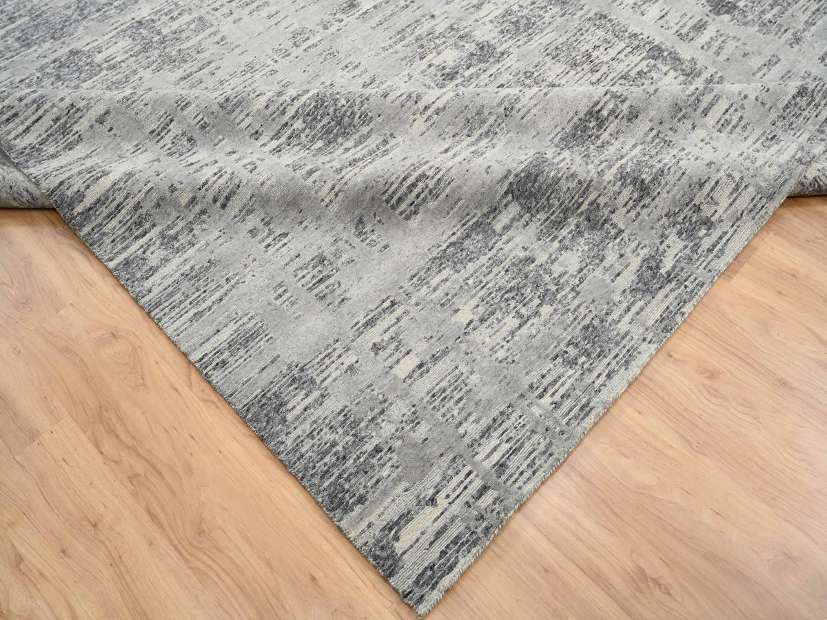 Modern / Contemporary hand-knotted wool rug in Gray, 13'10" x 20'2" — SKU O064715 (view 6)