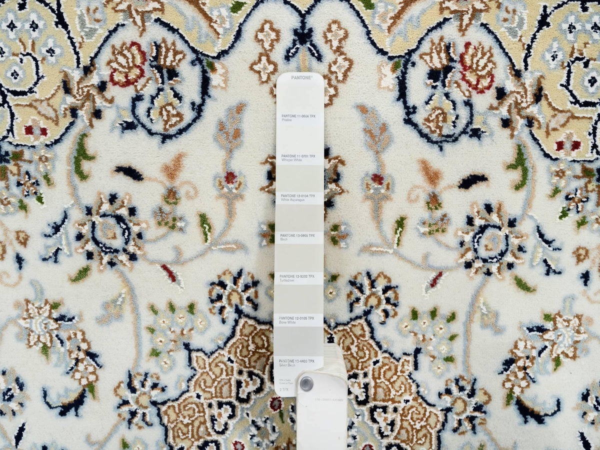 Nain Fine Oriental hand-knotted wool rug in Ivory, 4' x 4' — SKU O064750 (view 4)