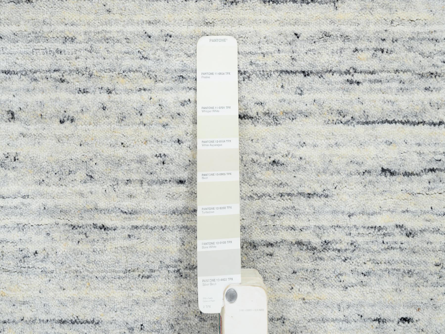 Modern / Contemporary hand-knotted wool rug in Ivory, 6' x 6' — SKU O064773 (view 4)