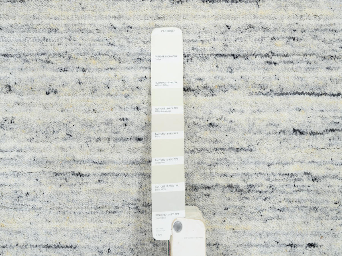 Modern / Contemporary hand-knotted wool rug in Ivory, 6' x 6' — SKU O064774 (view 4)