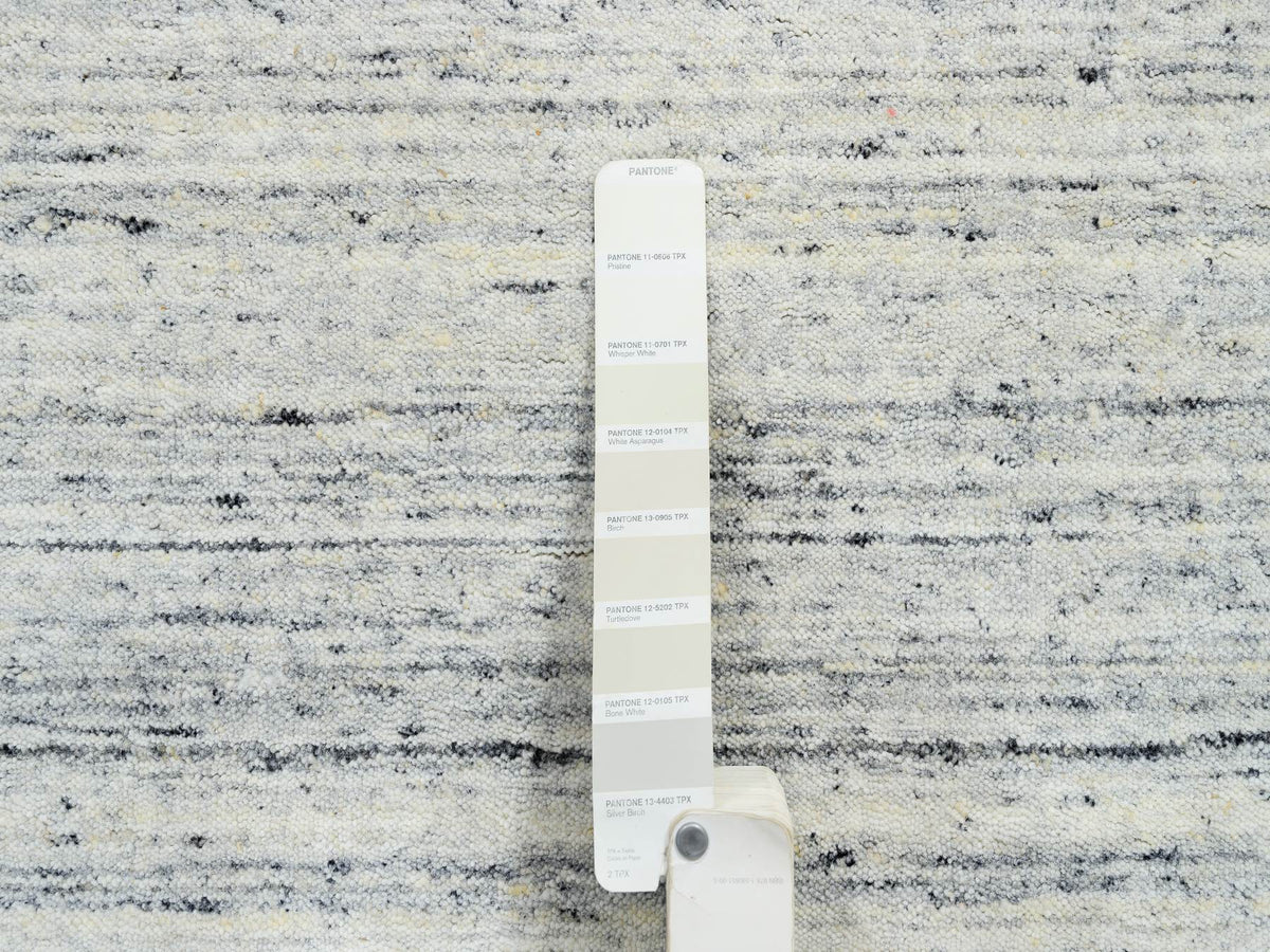 Modern / Contemporary hand-knotted wool rug in Ivory, 6' x 6' — SKU O064777 (view 4)