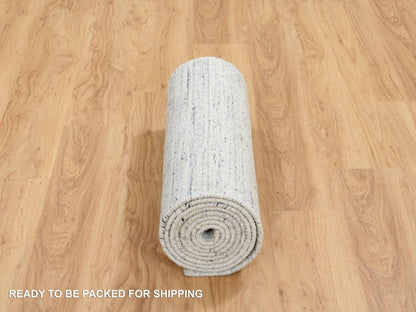 Modern / Contemporary hand-knotted wool runner in Ivory, 2'6" x 11'10" — SKU O064781 (view 6)