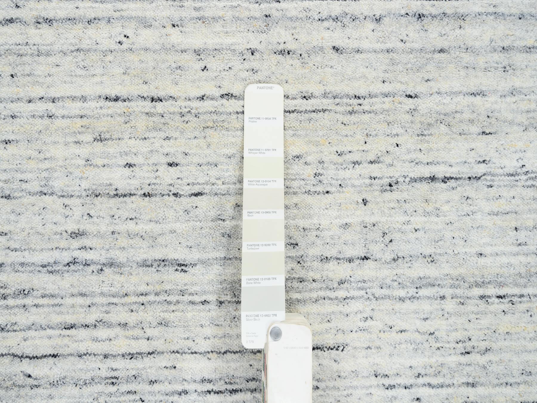 Modern / Contemporary hand-knotted wool rug in Ivory, 8' x 8' — SKU O064794 (view 8)