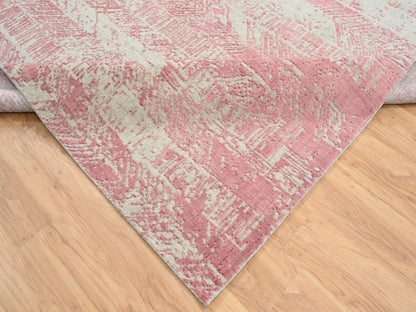 Transitional hand-knotted wool/silk rug in Pink, 9' x 11'10" — SKU O064807 (view 6)
