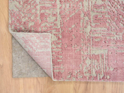 Transitional hand-knotted wool/silk rug in Pink, 9' x 11'9" — SKU O064809 (view 4)