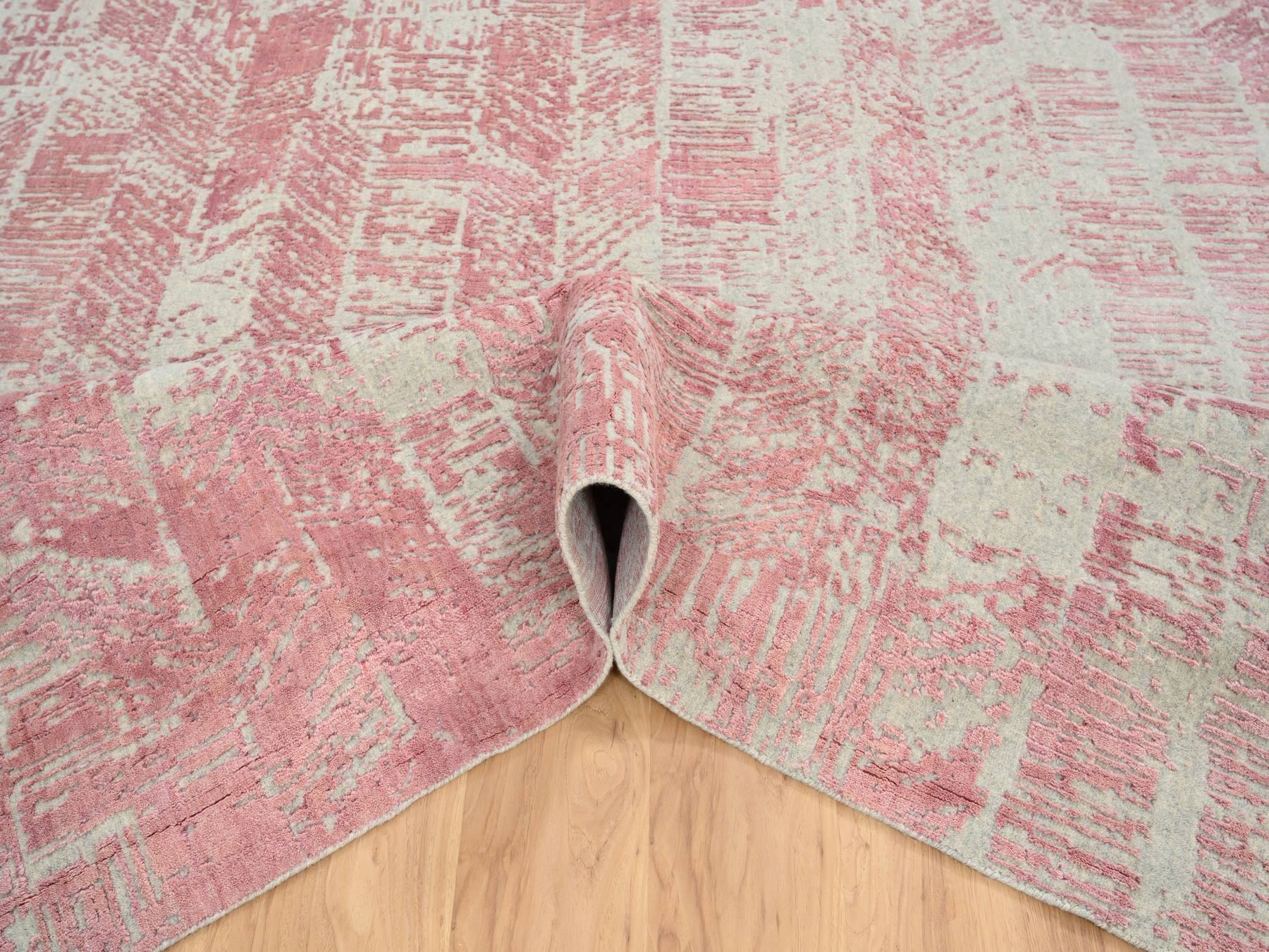 Transitional hand-knotted wool/art silk rug in Pink, 10' x 10'2" — SKU O064815 (view 5)