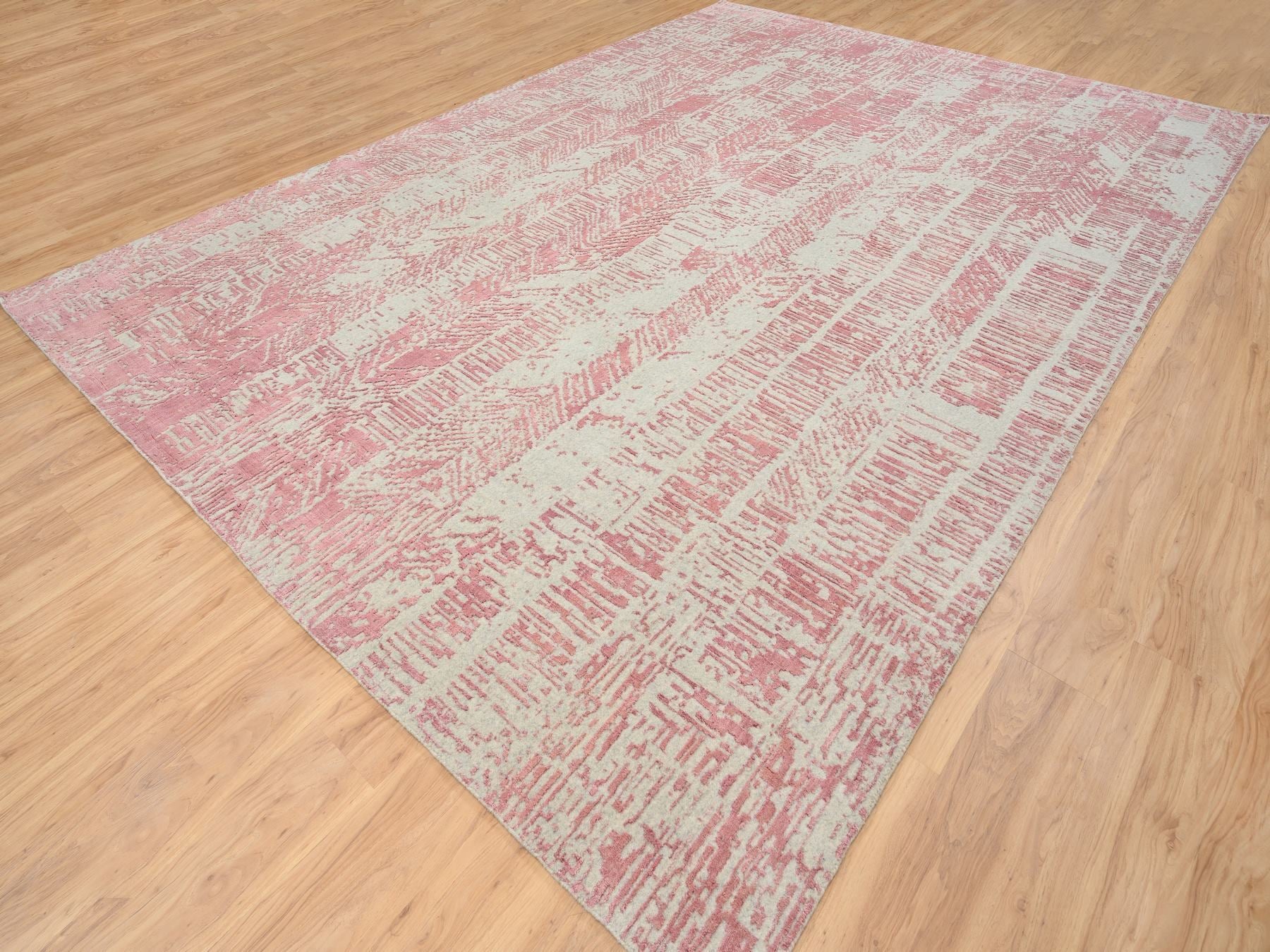 Transitional hand-knotted wool/silk rug in Pink, 10' x 14' — SKU O064817 (view 3)