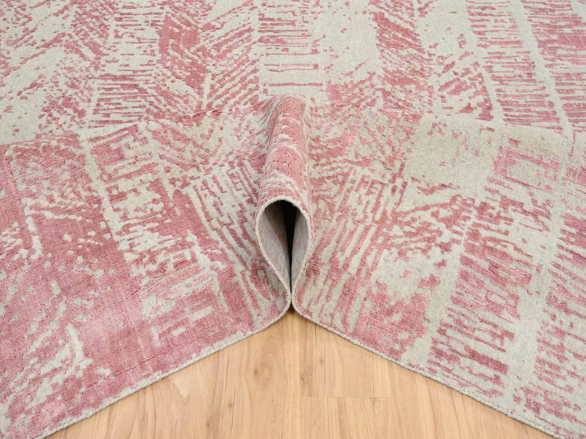 Transitional hand-knotted wool/art silk rug in Pink, 11'10" x 17'10" — SKU O064836 (view 5)