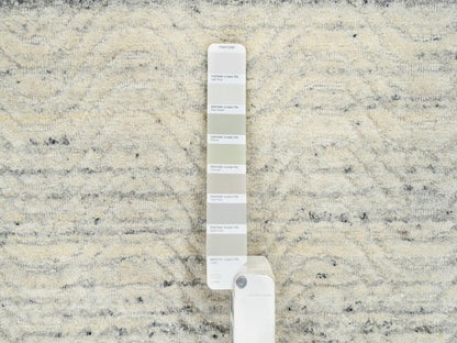 Beige 6'0" x 6'0" Modern and Contemporary Handloom Wool Rug - Sku: O064838