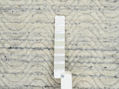Beige 2'6" x 6'0" Modern and Contemporary Handloom Wool Rug - Sku: O064839