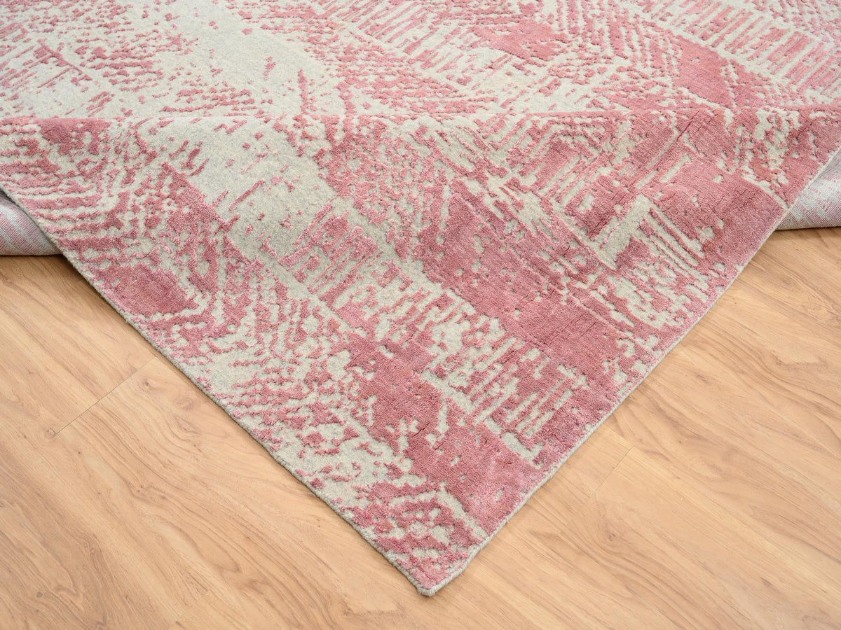 Transitional hand-knotted wool/art silk rug in Pink, 11'10" x 15'1" — SKU O064841 (view 6)
