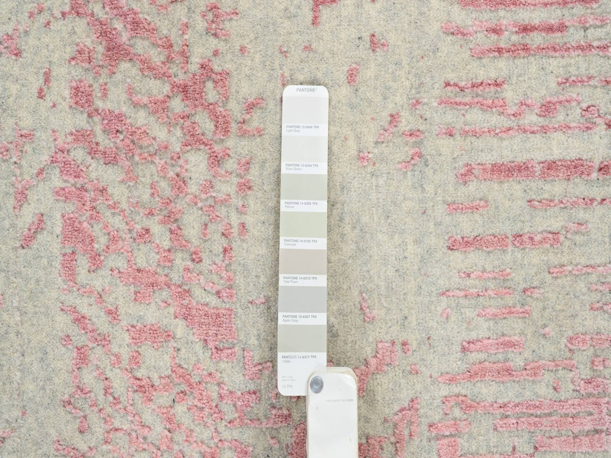 Transitional hand-knotted wool/art silk rug in Pink, 11'10" x 15'1" — SKU O064841 (view 7)