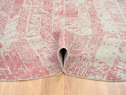 Transitional hand-knotted wool/silk rug in Pink, 10' x 10' — SKU O064842 (view 6)