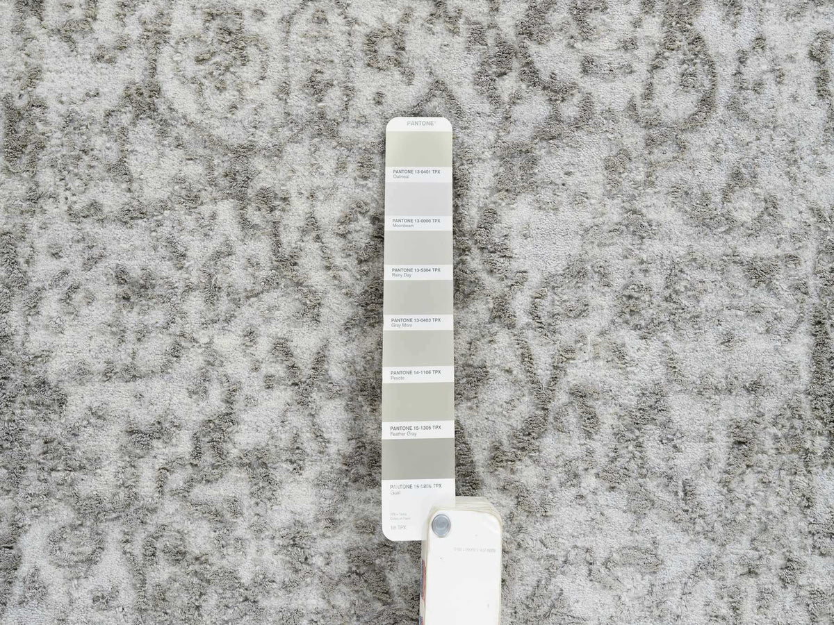 Transitional hand-knotted wool/silk runner in Gray, 2'6" x 12'1" — SKU O064845 (view 4)