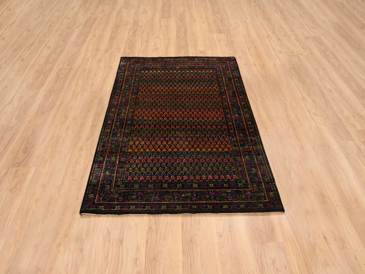 Sarouk Transitional hand-knotted wool rug in Black, 4' x 6' — SKU O064878 (view 2)