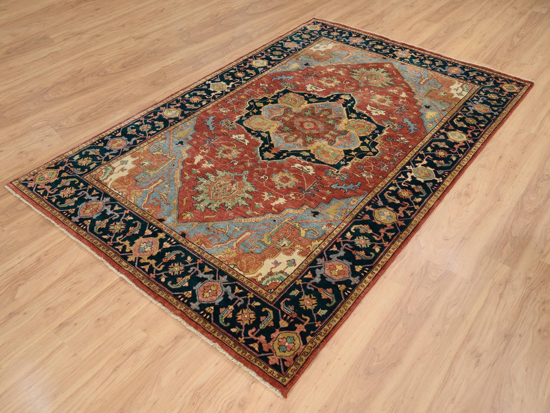 Heriz Heriz hand-knotted wool rug in Red & Navy Blue, 6' x 9'1" — SKU O064954 (view 3)