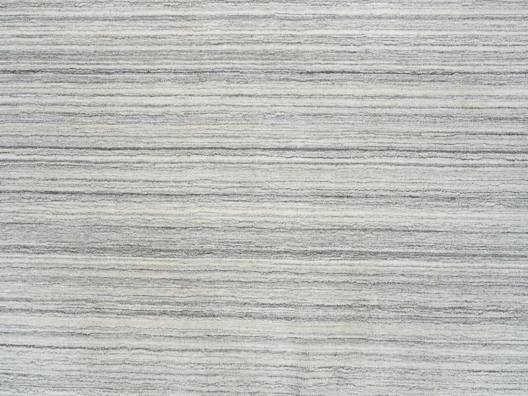 Modern / Contemporary hand-knotted wool rug in Gray, 6'1" x 6'1" — SKU O065012 (view 5)