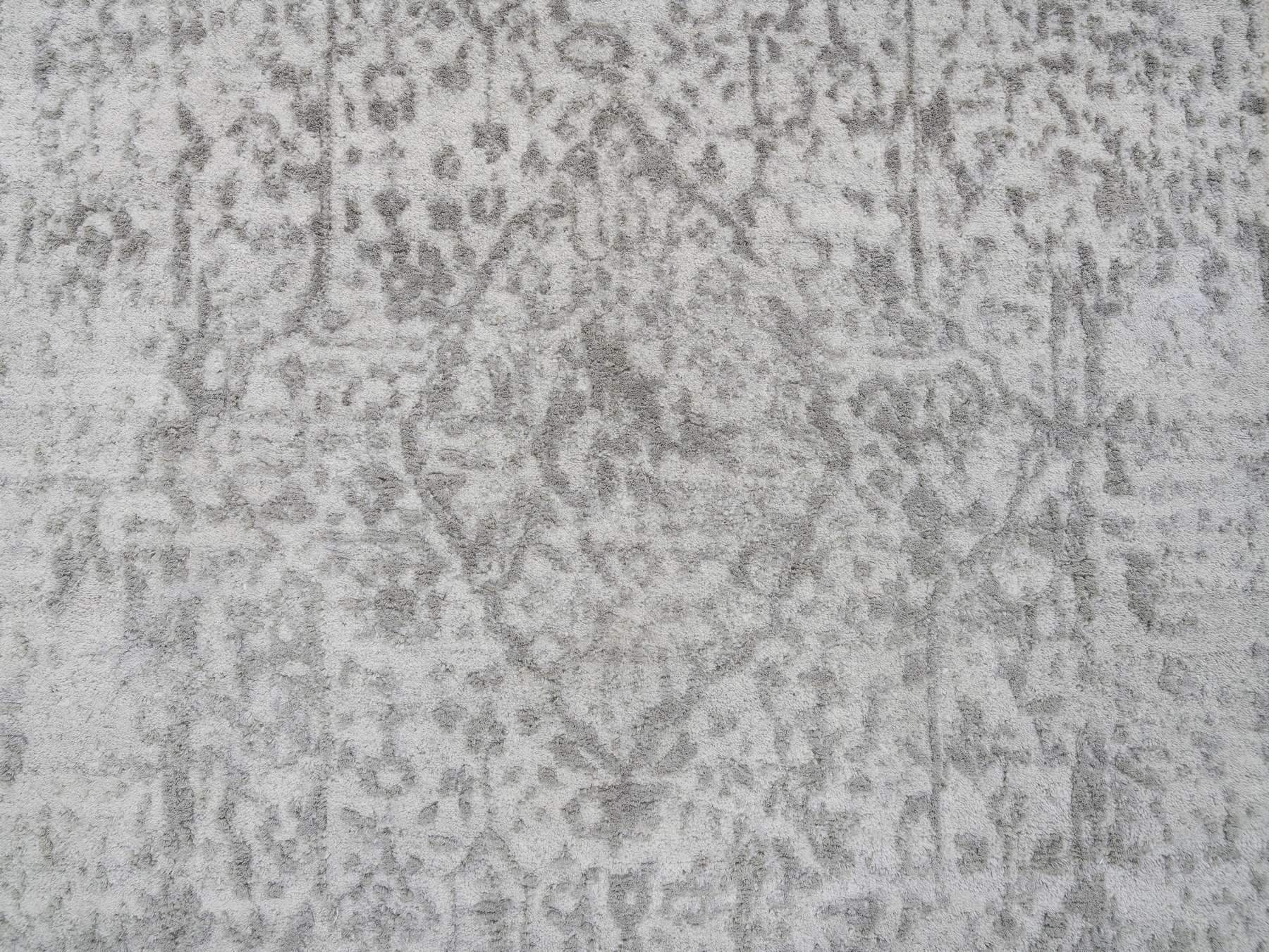 Transitional hand-knotted wool/silk runner in Gray, 2'7" x 20' — SKU O065021 (view 5)