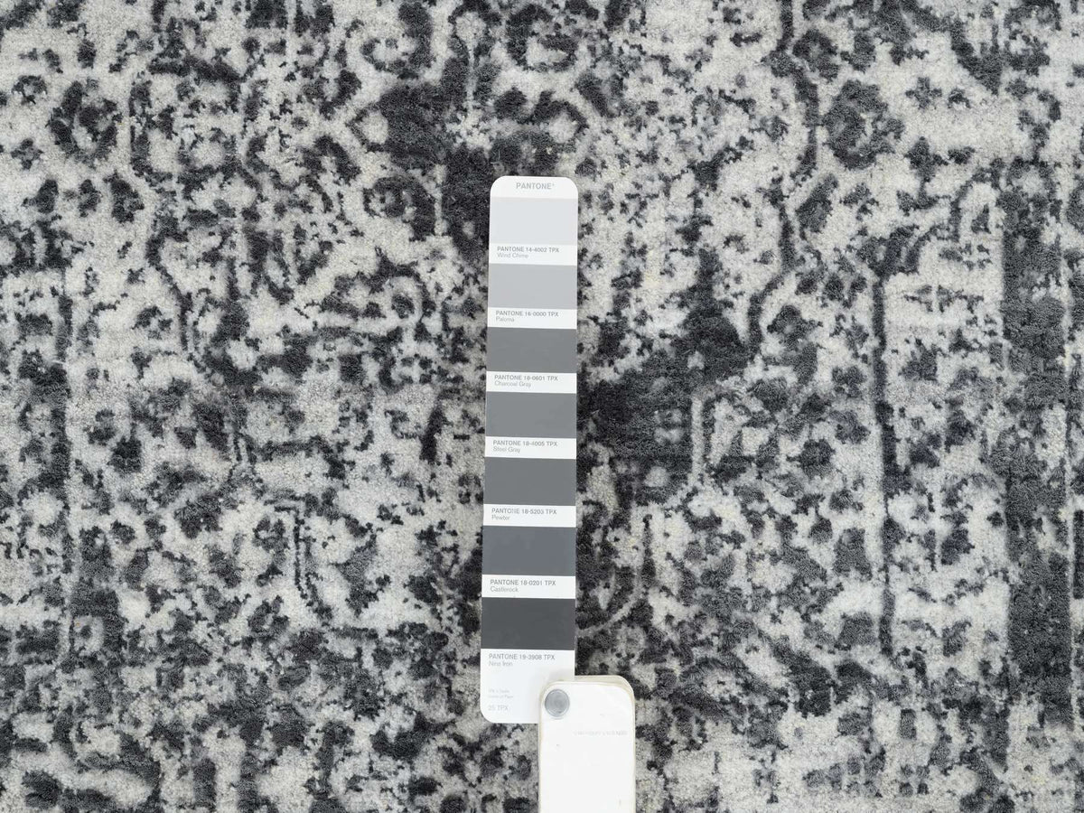 Transitional hand-knotted wool/silk runner in Gray, 2'7" x 23'9" — SKU O065023 (view 4)