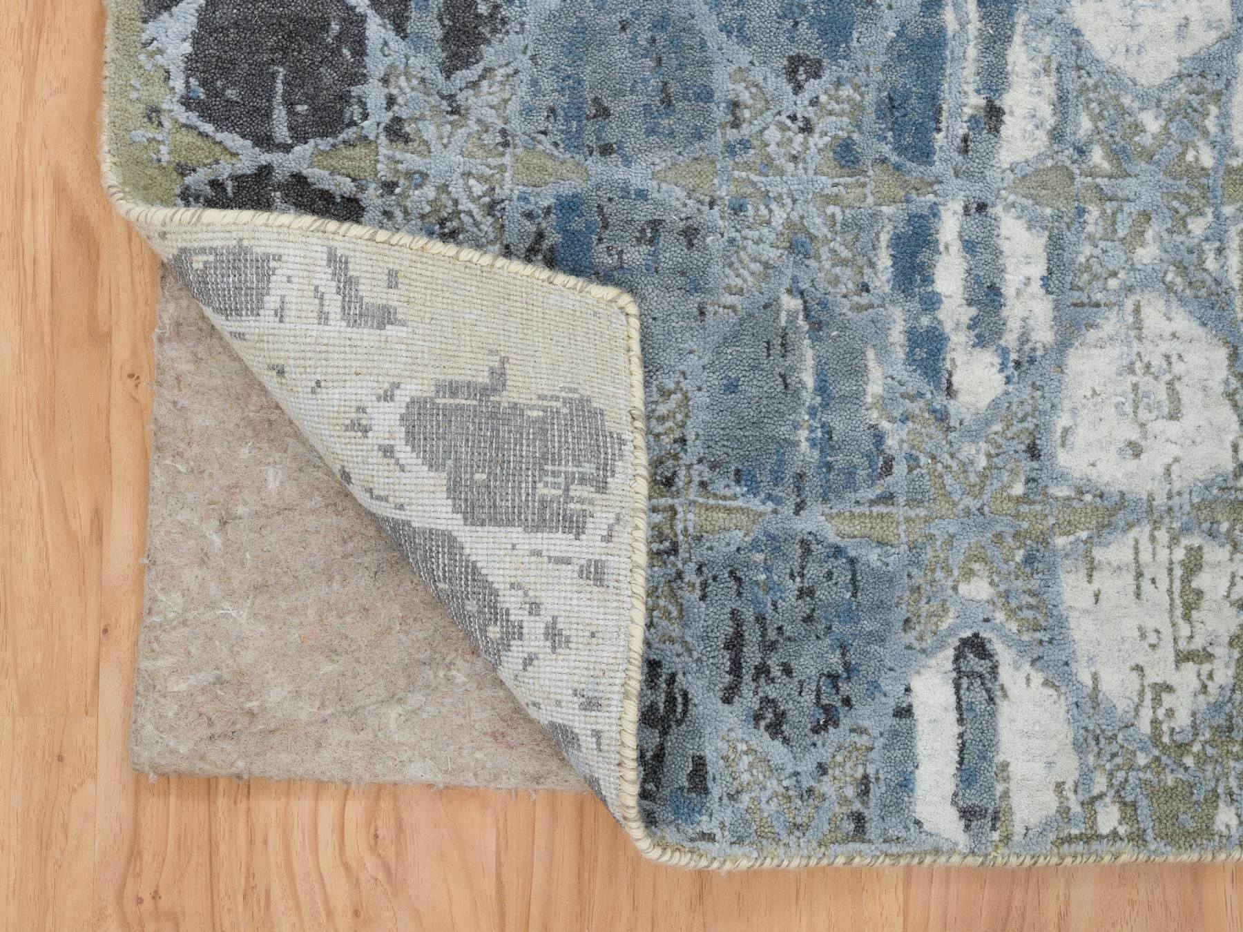 Modern / Contemporary hand-knotted wool/silk runner in Gray, 2'6" x 8'3" — SKU O065027 (view 3)
