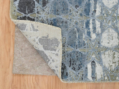 Modern / Contemporary hand-knotted wool/silk runner in Gray, 2'6" x 8'3" — SKU O065027 (view 3)