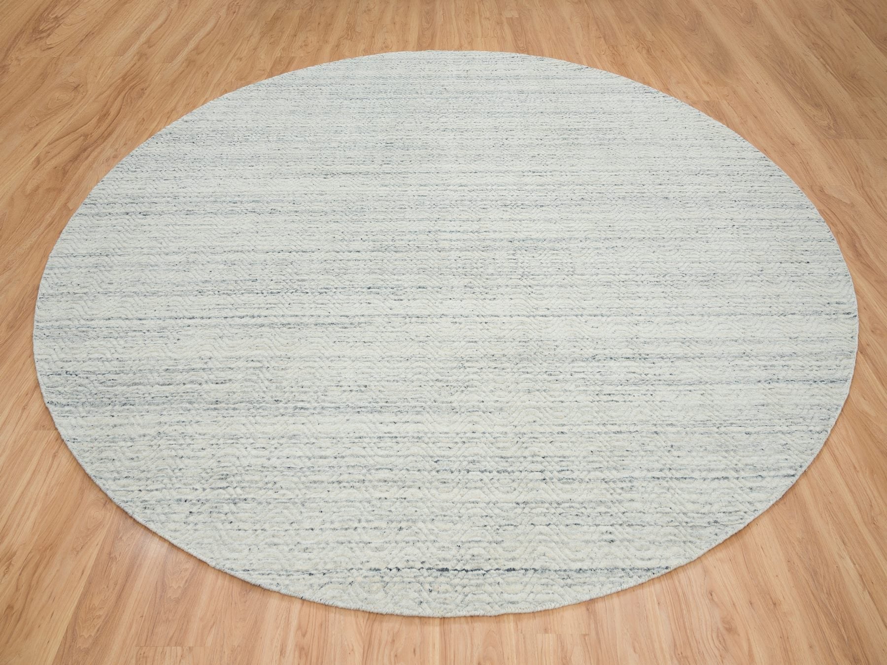 Modern / Contemporary hand-knotted wool rug in Beige, 11'9" x 11'9" — SKU O065038 (view 2)