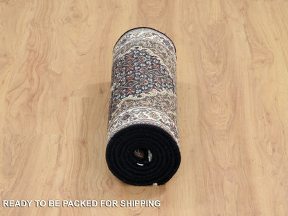 Black 2'0" x 8'1" Fine Oriental Hand knotted Wool Rug - Sku: O065065