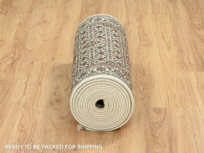 Ivory 2'6" x 18'0" Fine Oriental Hand knotted Wool Rug - Sku: O065085